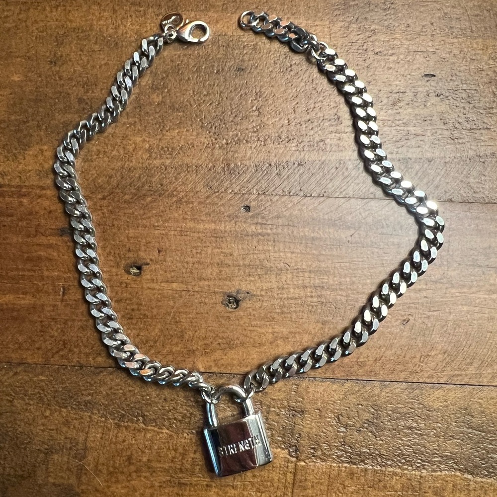 The Giving Keys Strength Lock Choker